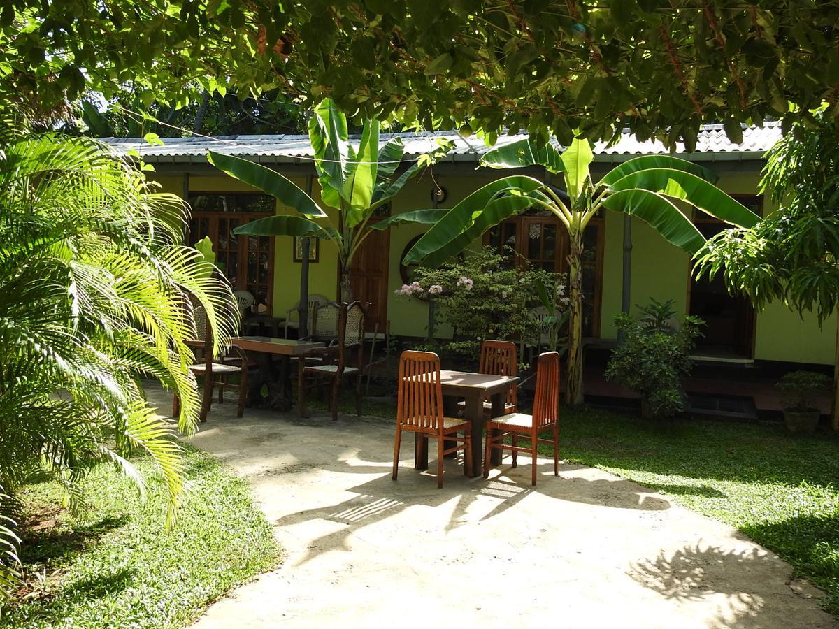 Villa Champagne Tissamaharama Exterior foto