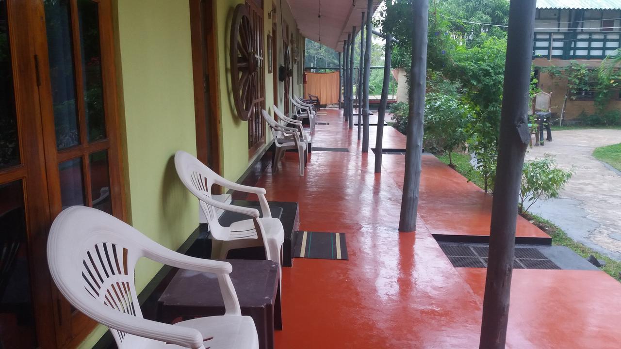 Villa Champagne Tissamaharama Exterior foto